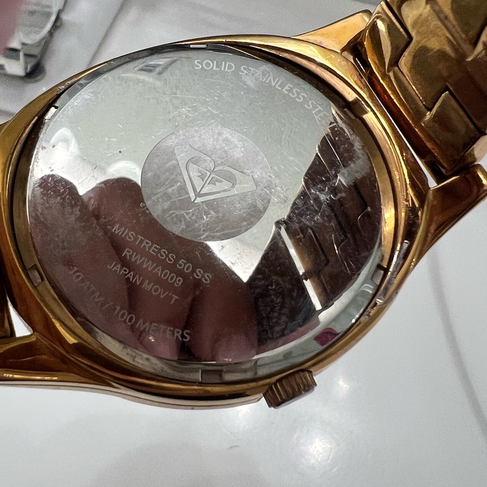 Woman’s Roxy Mistress watch - Picture 2 of 4